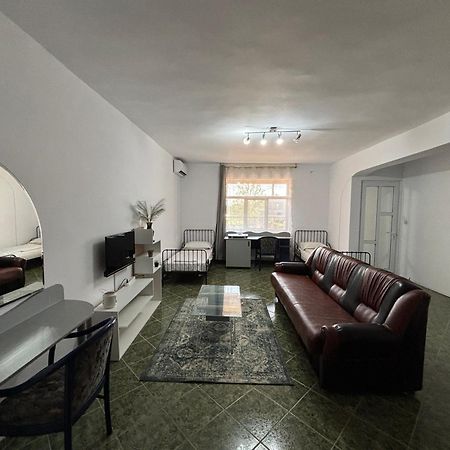 Hypnotic Villa Piteşti Exteriér fotografie